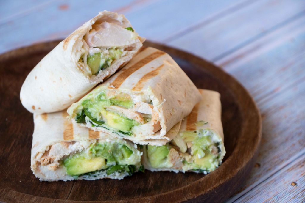 Avocado en kip burrito
